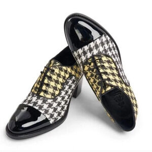 New $600 The Office Of Angela Scott Size 6 or 36 Mrs. Maisel Midheel Bumblebee